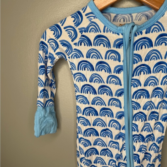 Little Sleepies Blue Rainbow Zippy - Picture 5 of 10